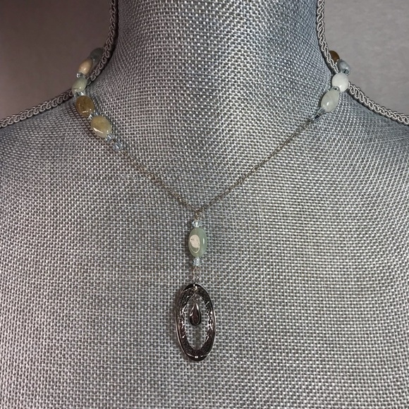 ARTISAN Crafted in Hawaii Necklace & Earrings - Picture 4 of 7